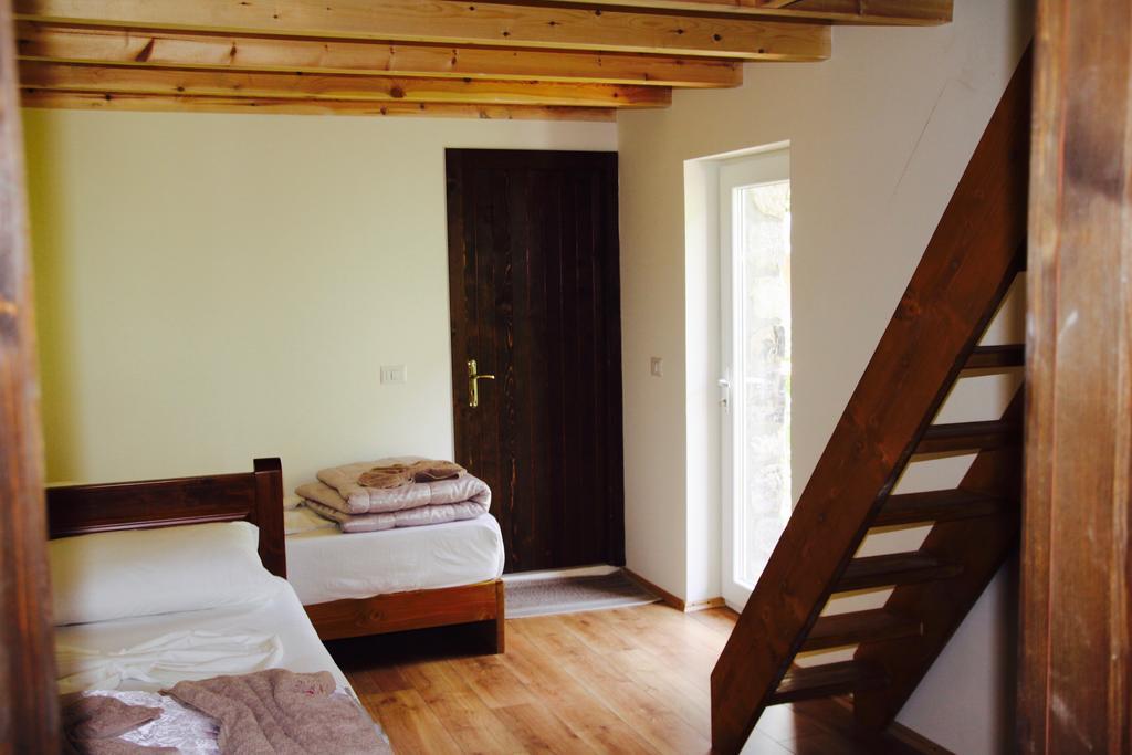Agroturismo Bujtina Polia *