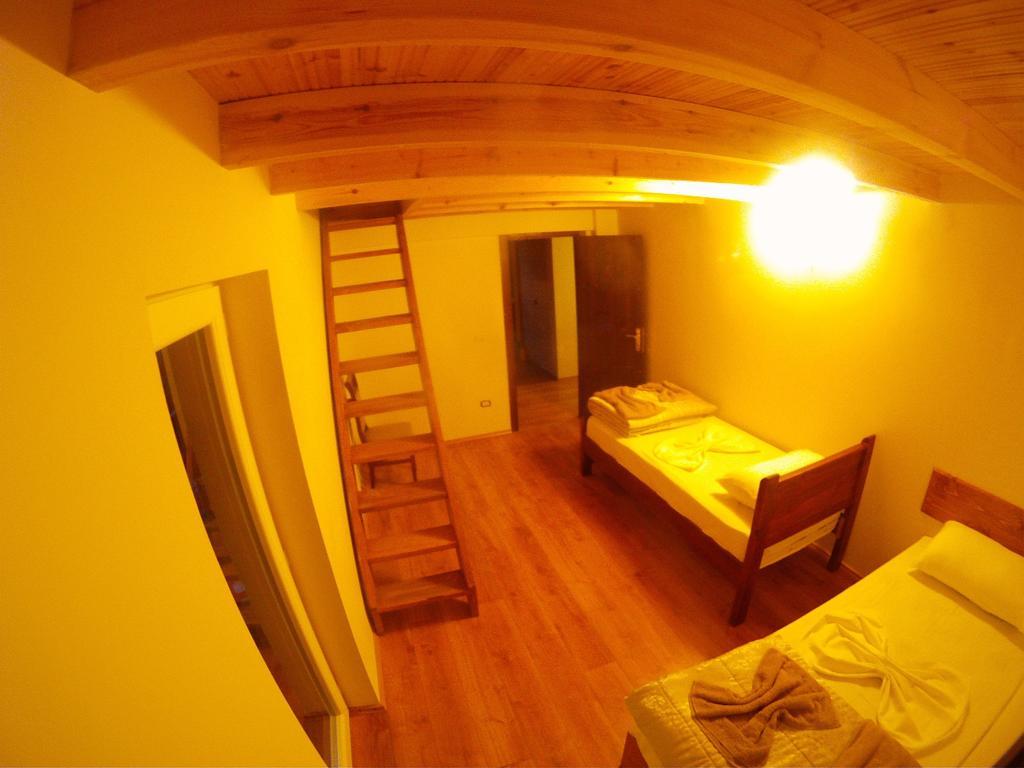 Bujtina Polia Agroturismo Theth
