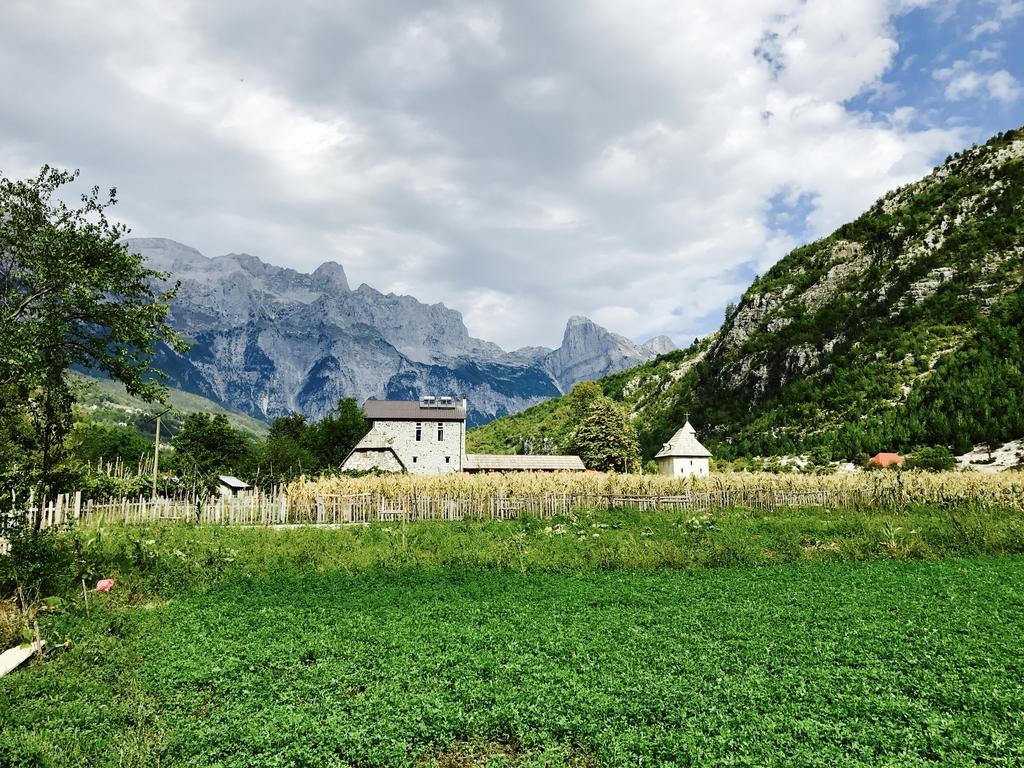 Bauernhof Bujtina Polia