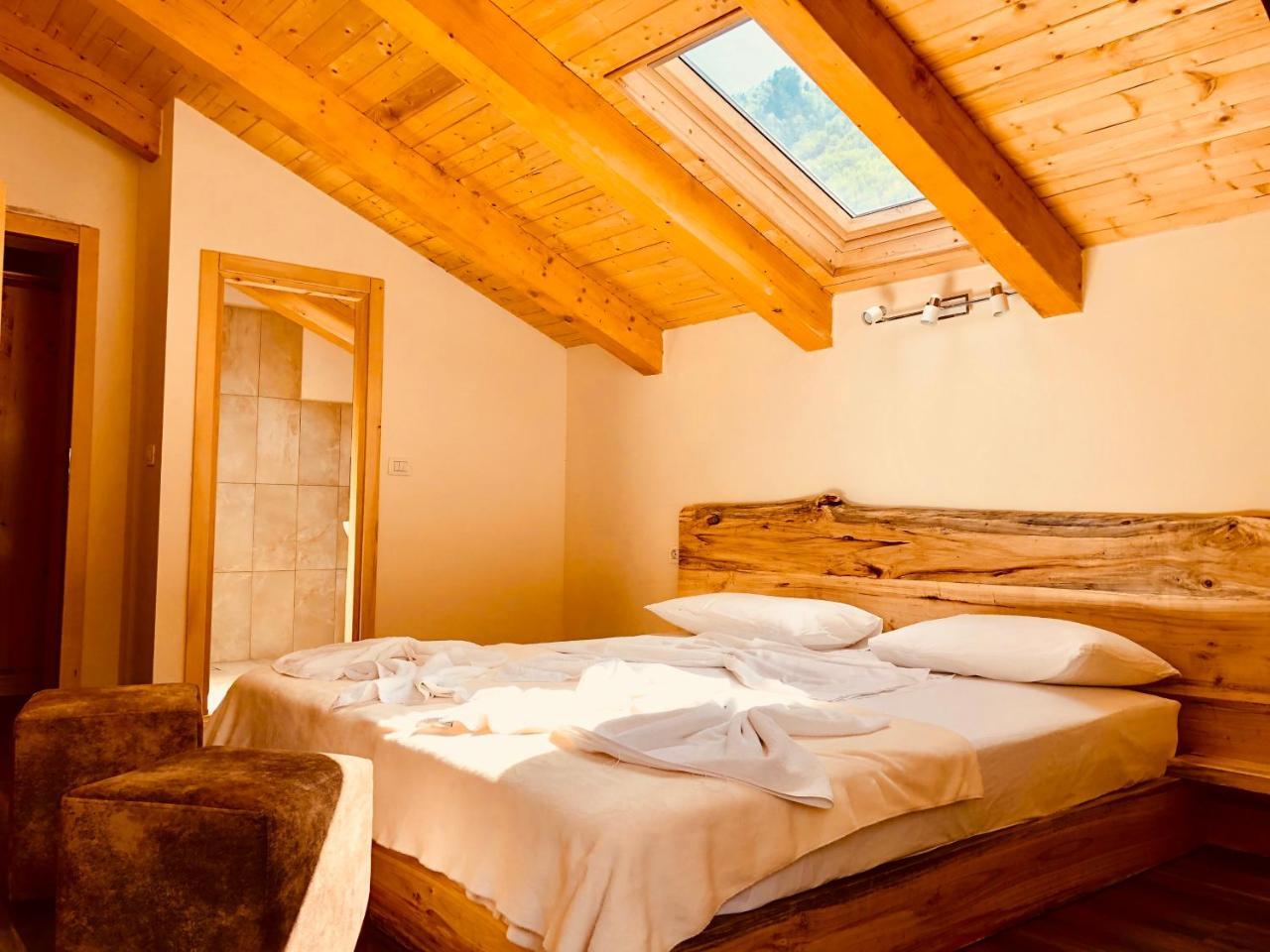 Bauernhof Bujtina Polia